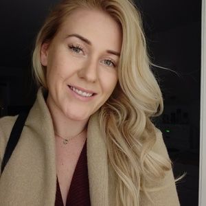 Meet your Posher, Oxana